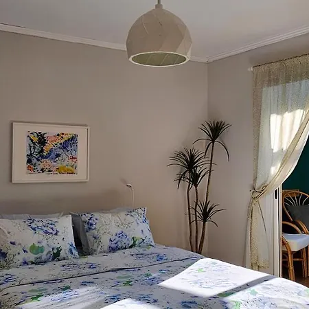 Nuci's Place 2, Sunny With Balcony Near Blloku Apartment *