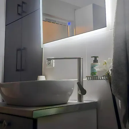 Nuci's Place 2 Sunny With Balcony 15 Min From Bllok