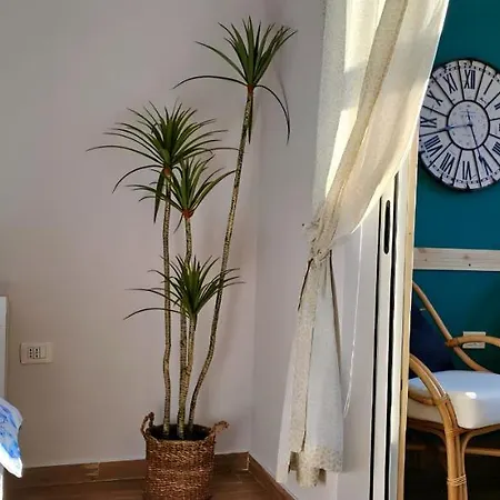 Nuci's Place 2 Sunny With Balcony 15 Min From Bllok Apartament