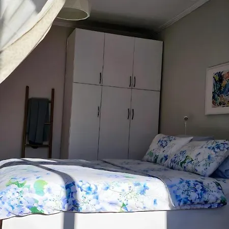 Nuci's Place 2, Sunny With Balcony Near Blloku Apartment *